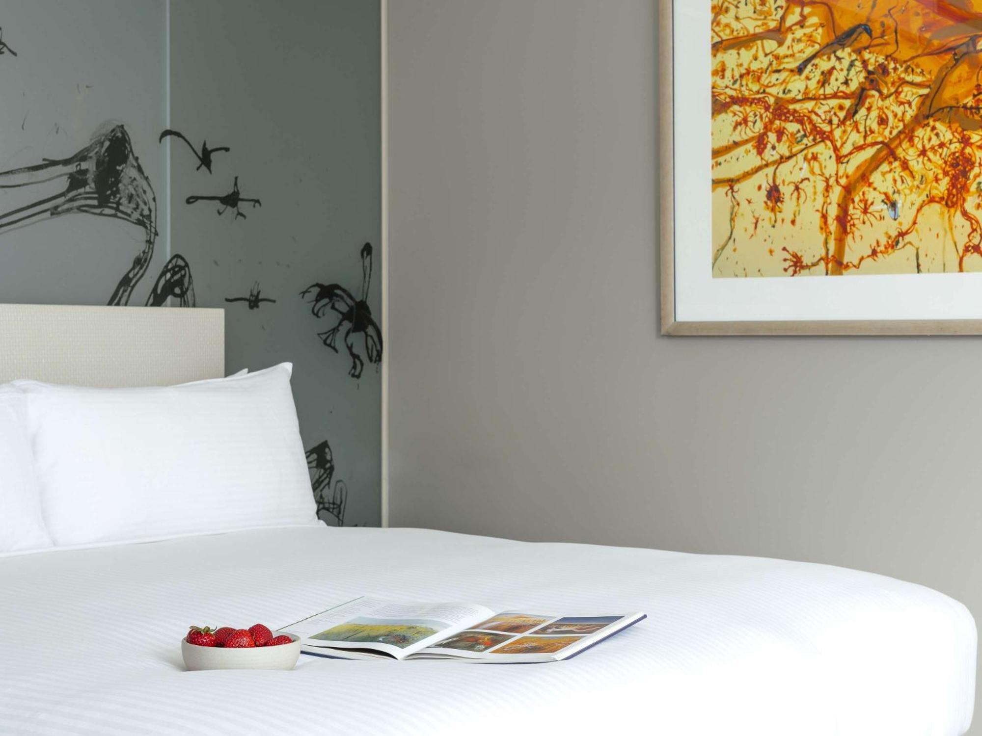 The Olsen Melbourne Art Series Exterior foto A room at the hotel